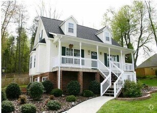 Building Photo - 940 Winterside Ln