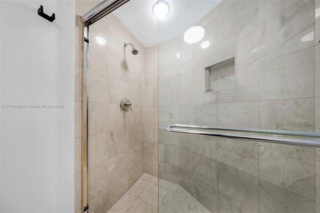 Foto del edificio - 3200 N Ocean Blvd