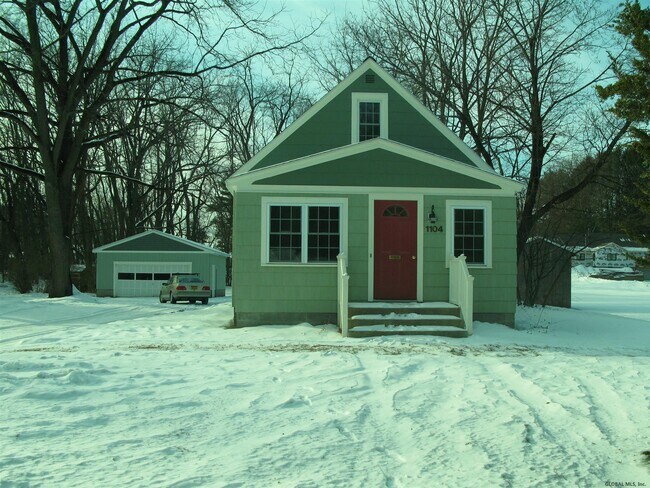 Foto del edificio - 1104 Fort Hunter Rd