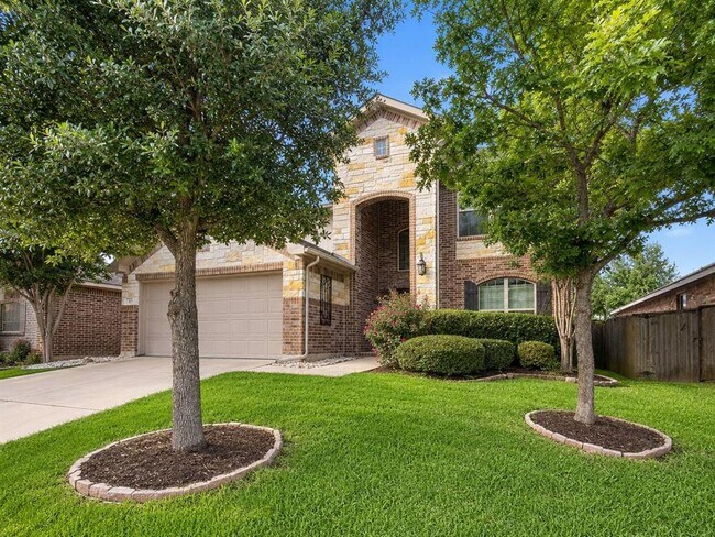 Building Photo - 313 Briar Park Dr