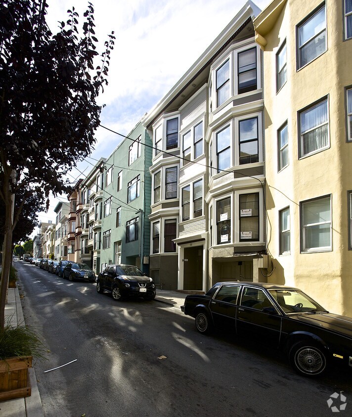 Building Photo - 132 Clinton Park