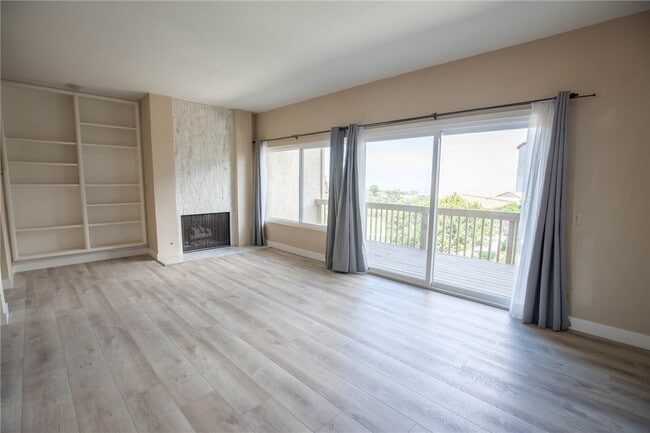 Foto del edificio - 48 Hilltop Cir