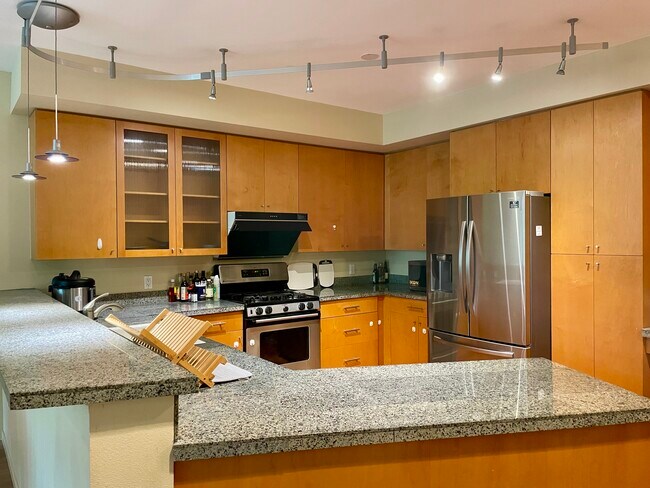 Foto del edificio - 1188 106th Ave NE
