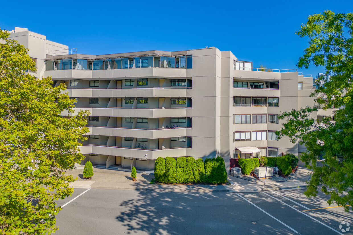 Primary Photo - Moberly Apartments