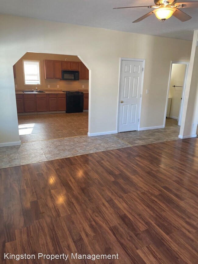 Foto del edificio - 4 br, 2 bath House - 176 Carlisle Ave