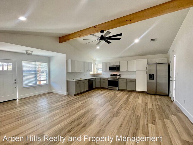 Building Photo - 3 br, 2 bath House - 240 Pin Oak Way