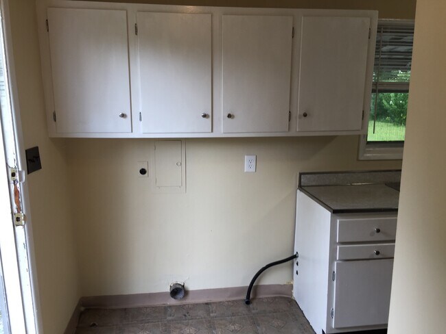 Foto del edificio - 3 Bedroom Ranch In Meadowdale