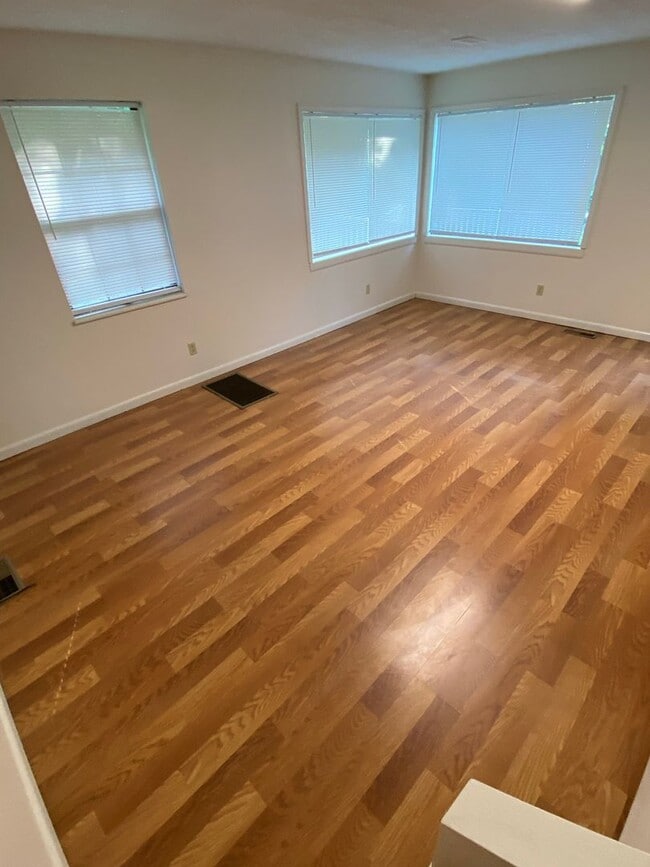 Foto del edificio - 912 -914 N Church St