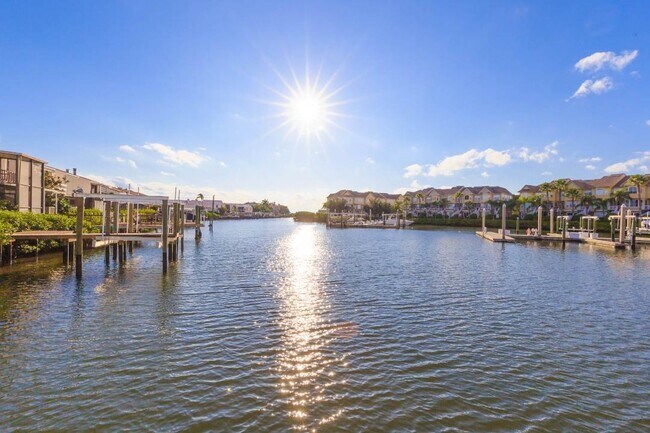 Foto del edificio - 8712 Cove Ct