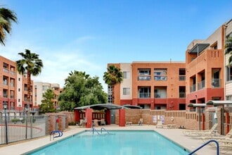 Building Photo - 71 E Agate Ave