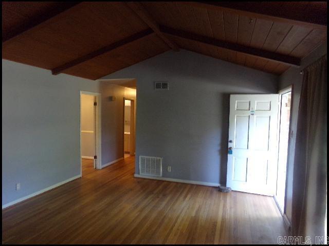 Foto del edificio - 7518 F St