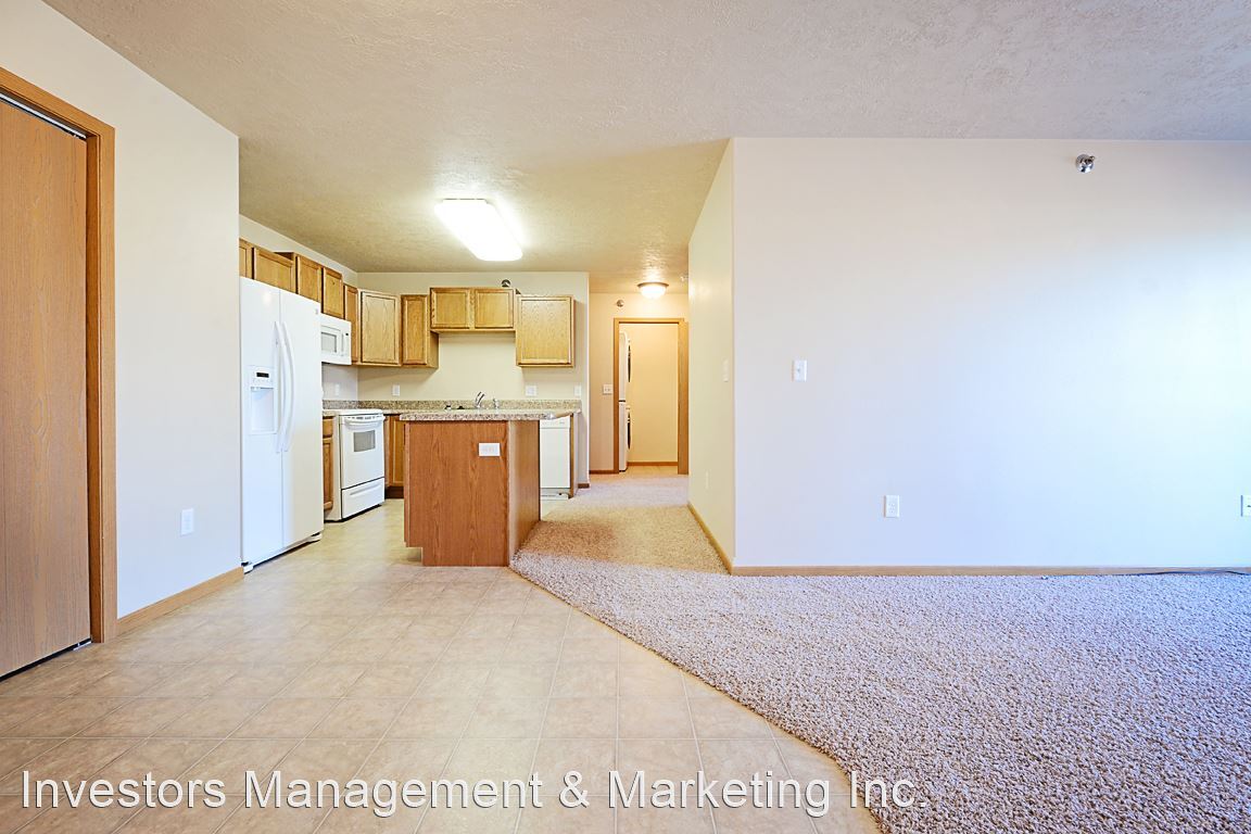 Foto principal - 3800 2nd St NE