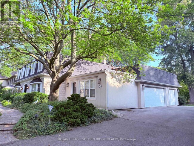 Building Photo - 145 Cairncroft Rd