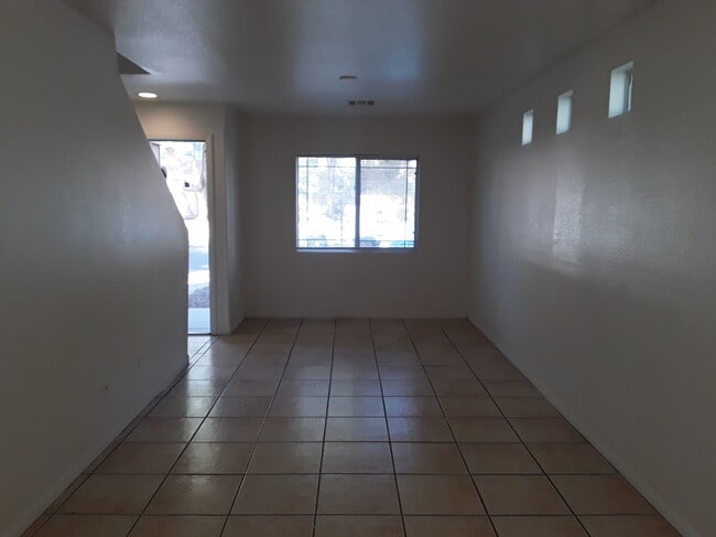 Foto del edificio - 5195 Shreve Ave