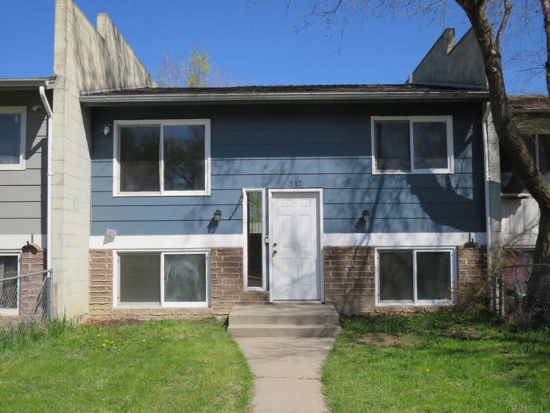 Primary Photo - 317 Jackson Street