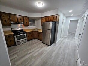 Building Photo - 1444 Park Ave