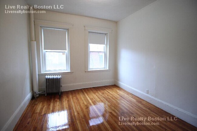 Building Photo - 1334 Commonwealth Ave