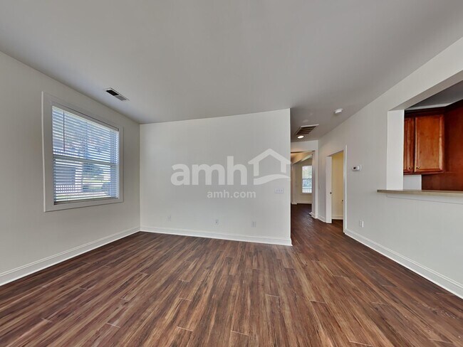 Building Photo - 1079 Moss Grove Dr