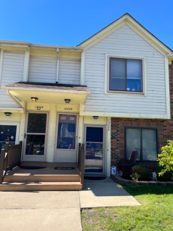 15738 Orchard Ln, Roseville, MI 48066 Condo for Rent in Roseville, MI