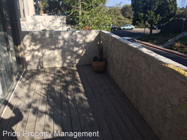 Building Photo - 2 br, 2.5 bath House - 8462 VIA SONOMA #37