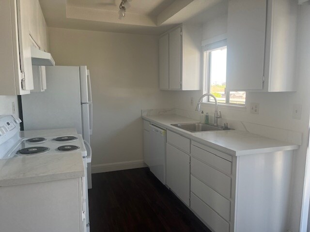 Foto del edificio - 556 N Lincoln Ave