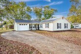 Primary Photo - 206 Laurel Tree Ln