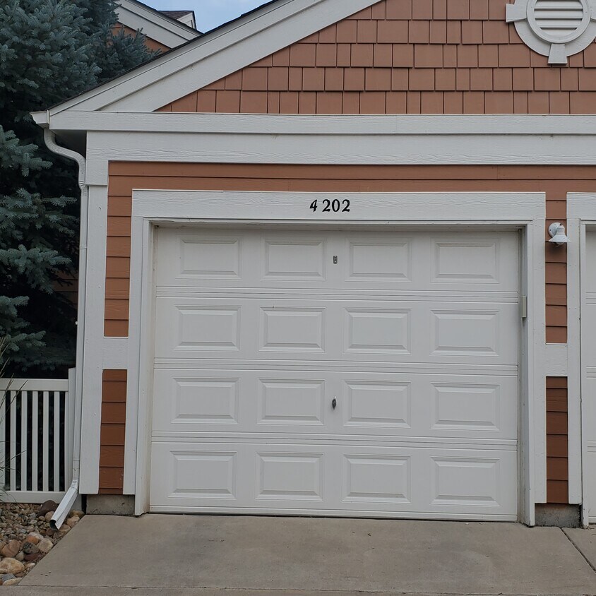 1921 Grays Peak Dr Unit 202, Loveland, CO 80538 Condo for Rent in