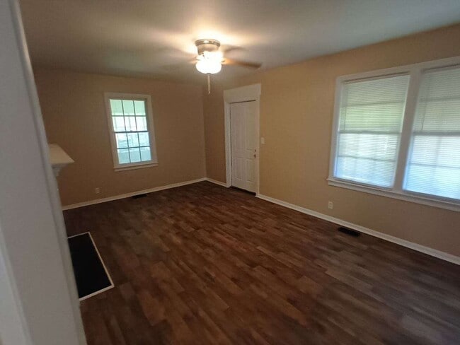 Building Photo - BELOW MARKET RENT!