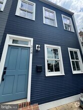 Building Photo - 218 S Henry St