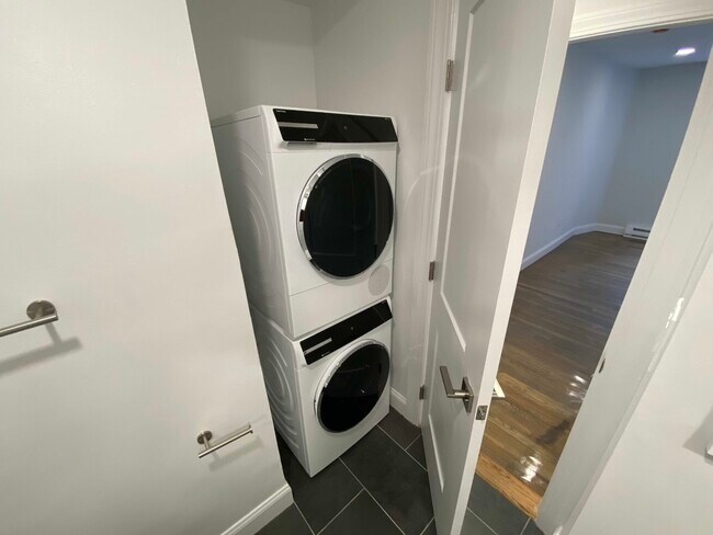 Foto del edificio - 529 Beacon St