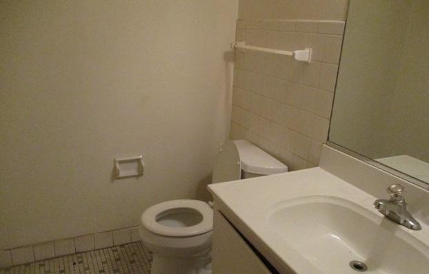Foto del edificio - 7175 N. 42nd St
