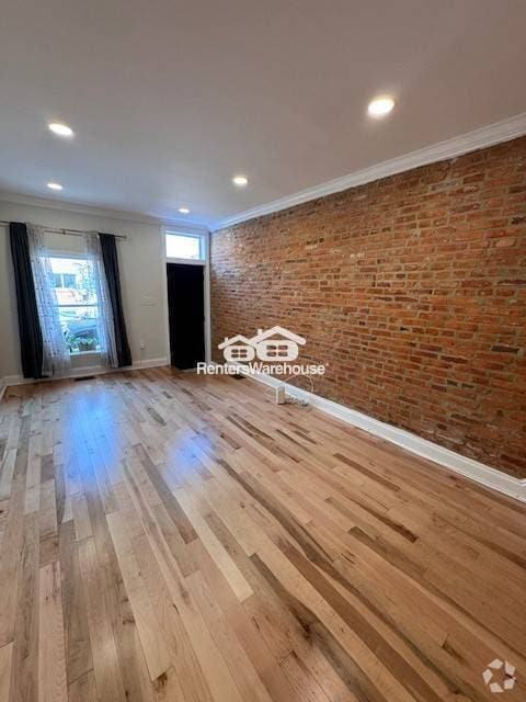 Building Photo - 646 S Curley St