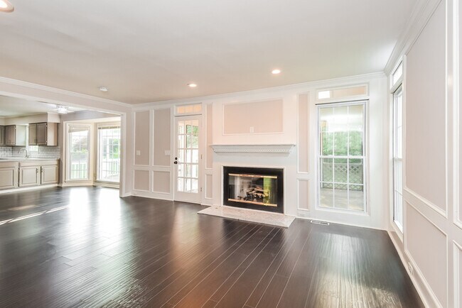Foto del edificio - 1502 Oakmoor Pl