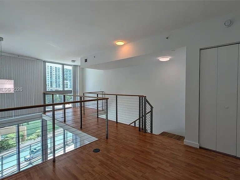 Building Photo - 350 S Miami Ave