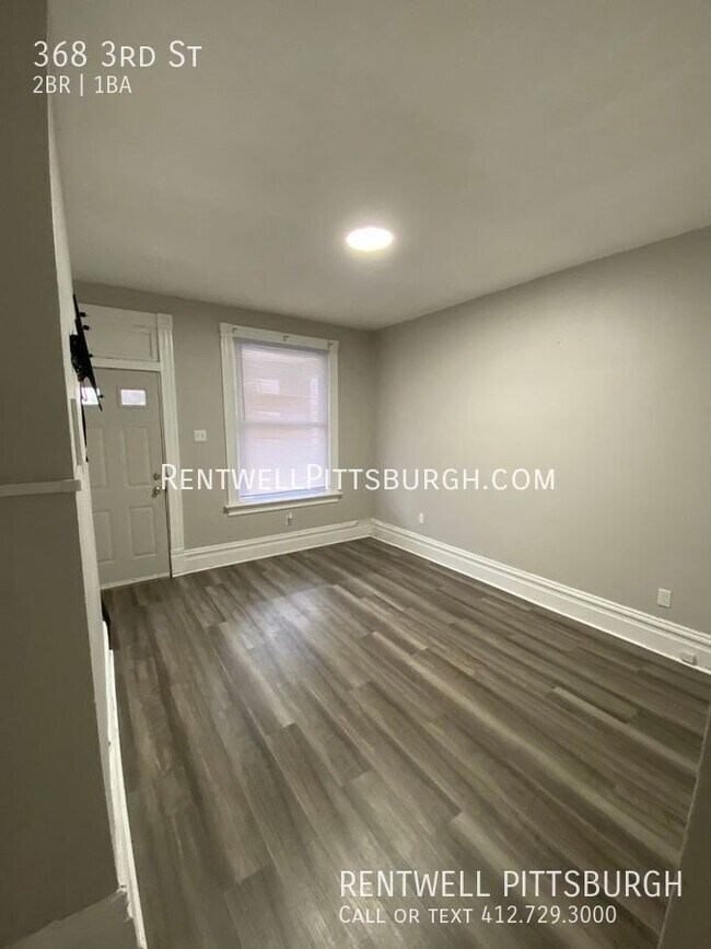 Building Photo - 2 Bedroom Duplex in Pitcairn