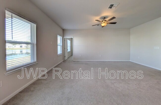 Building Photo - 1411 Tan Tara Trl