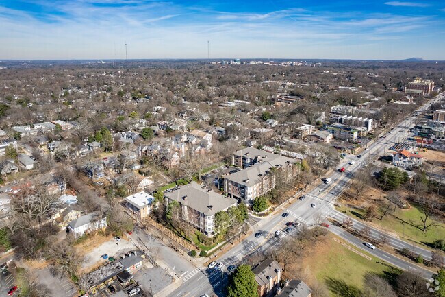 Aerial Photo - 828 Highland Ln NE