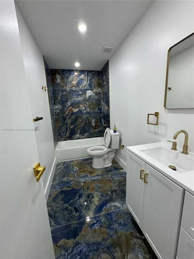 Foto del edificio - 8253 W 14th Ct