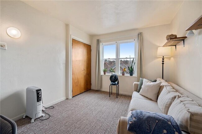 Foto del edificio - 823 Lilac St