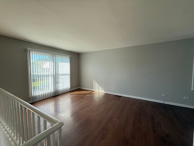 Foto del edificio - 371 Payson Cir