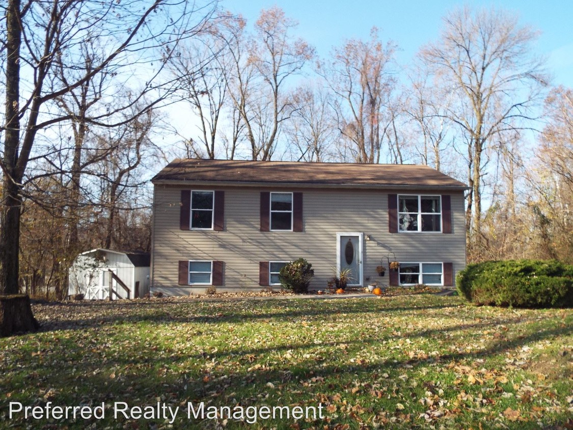 Primary Photo - 3 br, 2 bath House - 136 Falmouth Road