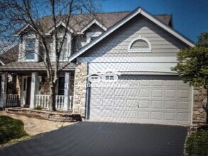 Building Photo - 13023 Walnutway Manor