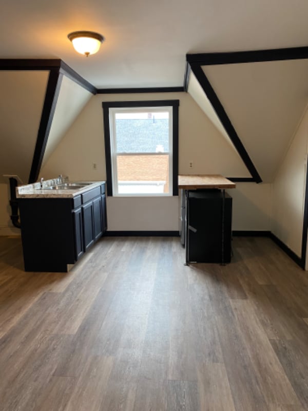 14 Reynolds St Unit 3, New Bedford, MA 02740 Room for Rent in New