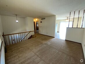 Building Photo - 1801-1803-1803 Garden Dr