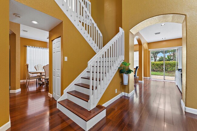 Foto del edificio - 4812 Victoria Cir