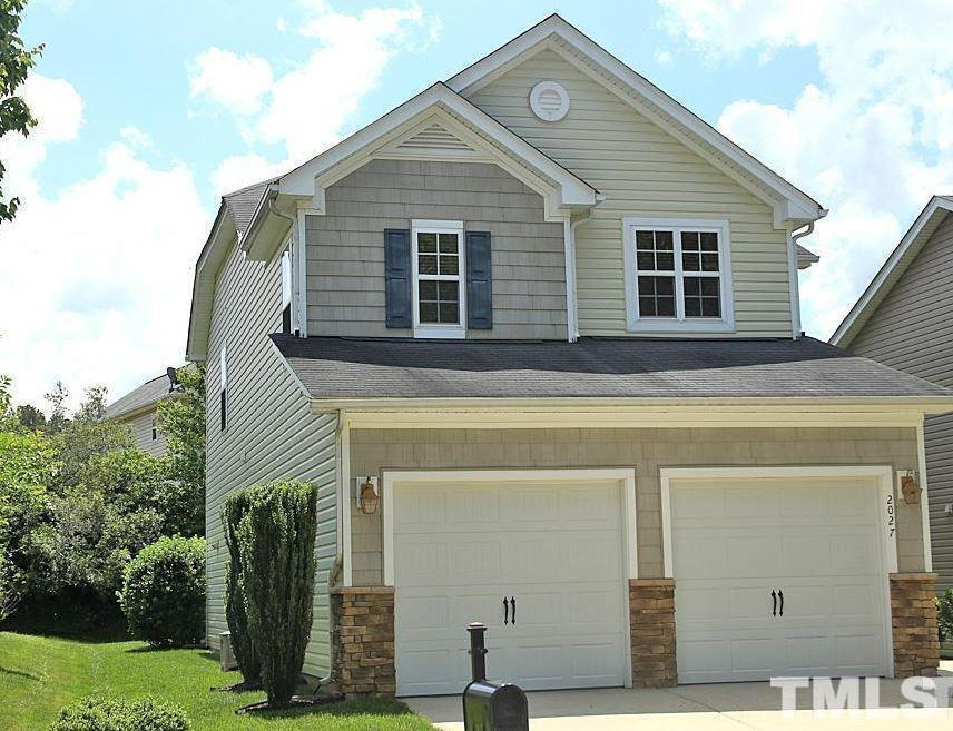 Primary Photo - 2027 Remington Oaks Cir