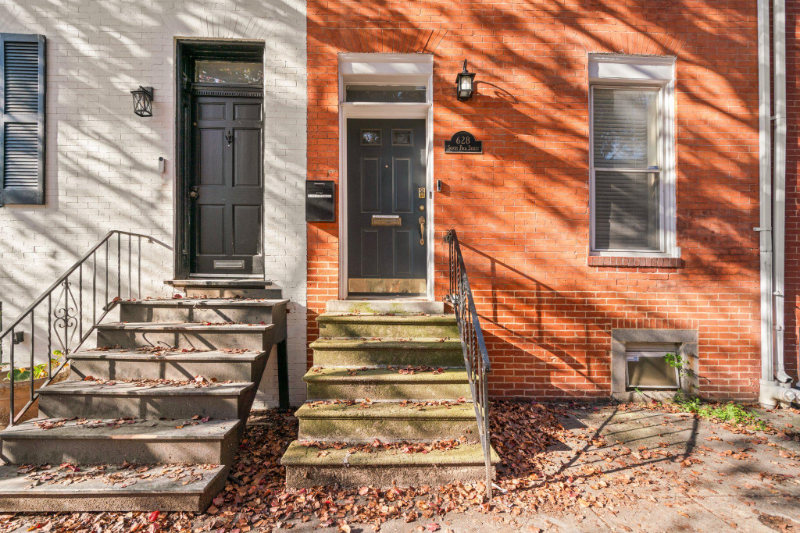 Primary Photo - 628 S Paca St