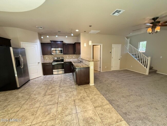 Foto del edificio - 2062 E Heartwood Ln