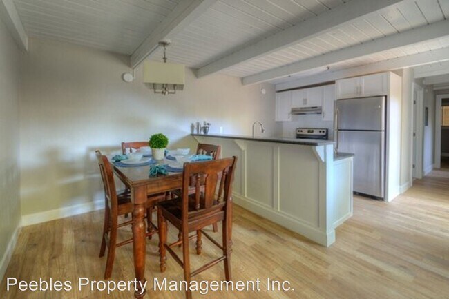 Building Photo - 1 br, 1 bath Apartment - 2925 Godman Ave