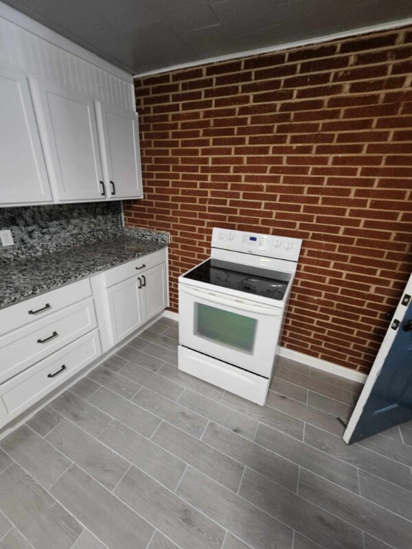Foto del edificio - 74 Parsonage Ln